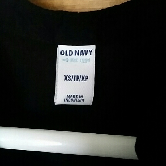 Top - Picture 2 of 3